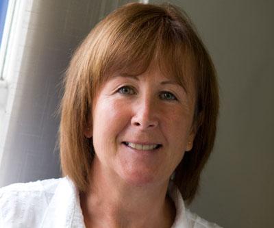 Anne Lockwood is a highly experienced residentail and commercial conveyancing manager.